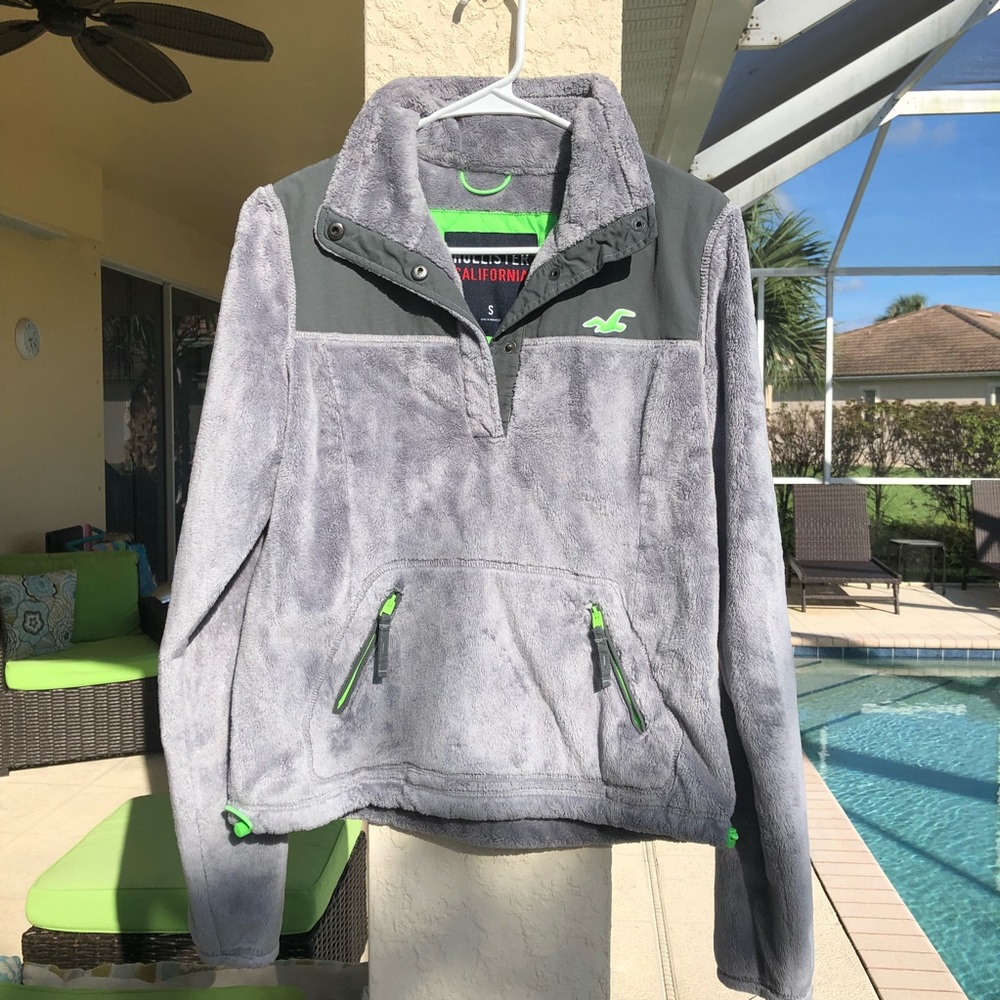 Hollister Fleece Pullover Jacket